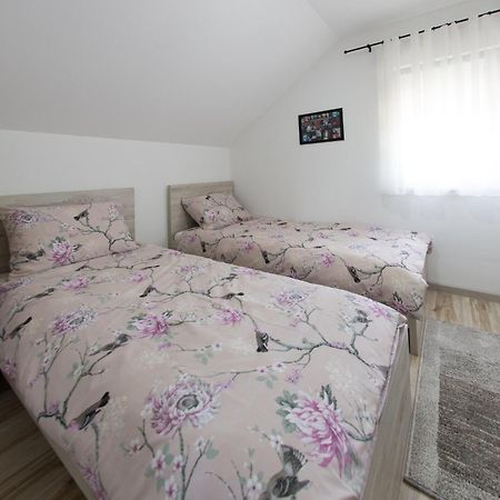 Apartment Kalimero Otočac المظهر الخارجي الصورة