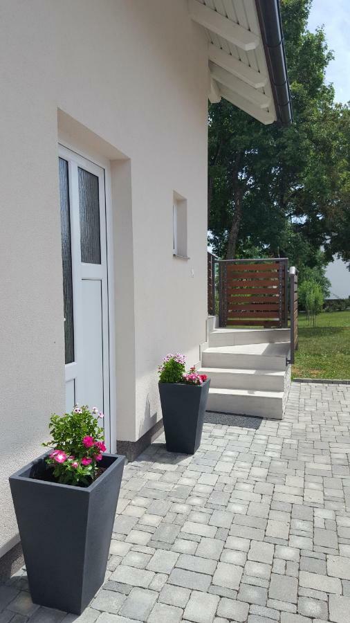 Apartment Kalimero Otočac المظهر الخارجي الصورة
